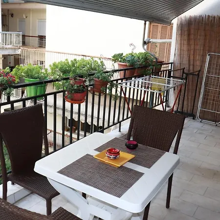 Apartment Mitsis House *